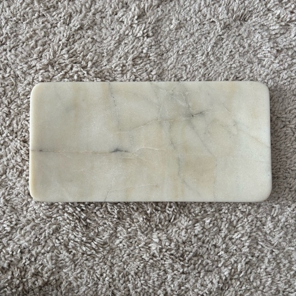 Jeremiah Brent x Grove Collaborative Marble Tray - Picture 1 of 4